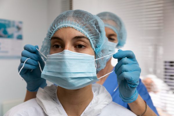 CONCEPTOS BÁSICOS DE SEGURIDAD Y SALUD EN EL ÁMBITO SANITARIO
